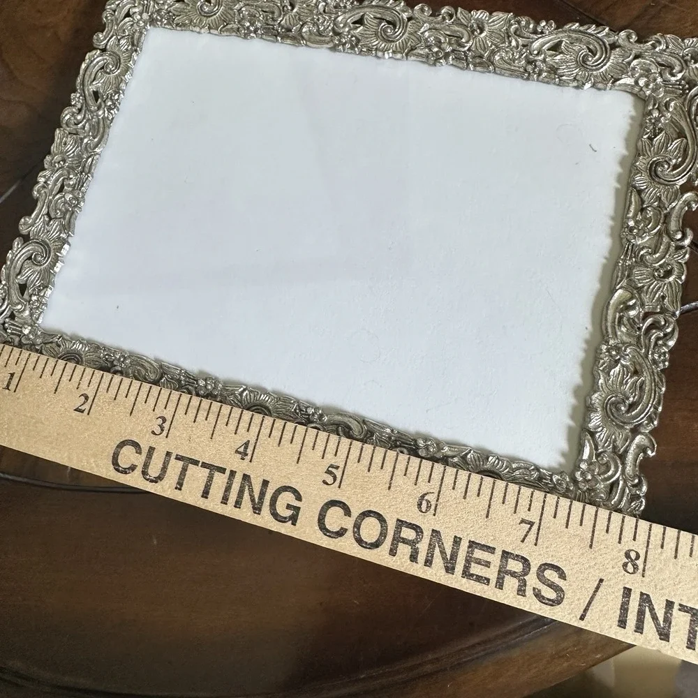 Vintage Floral Paisley‎ Silver Tone Metal Textured Picture Frame Photo 5x7 inch